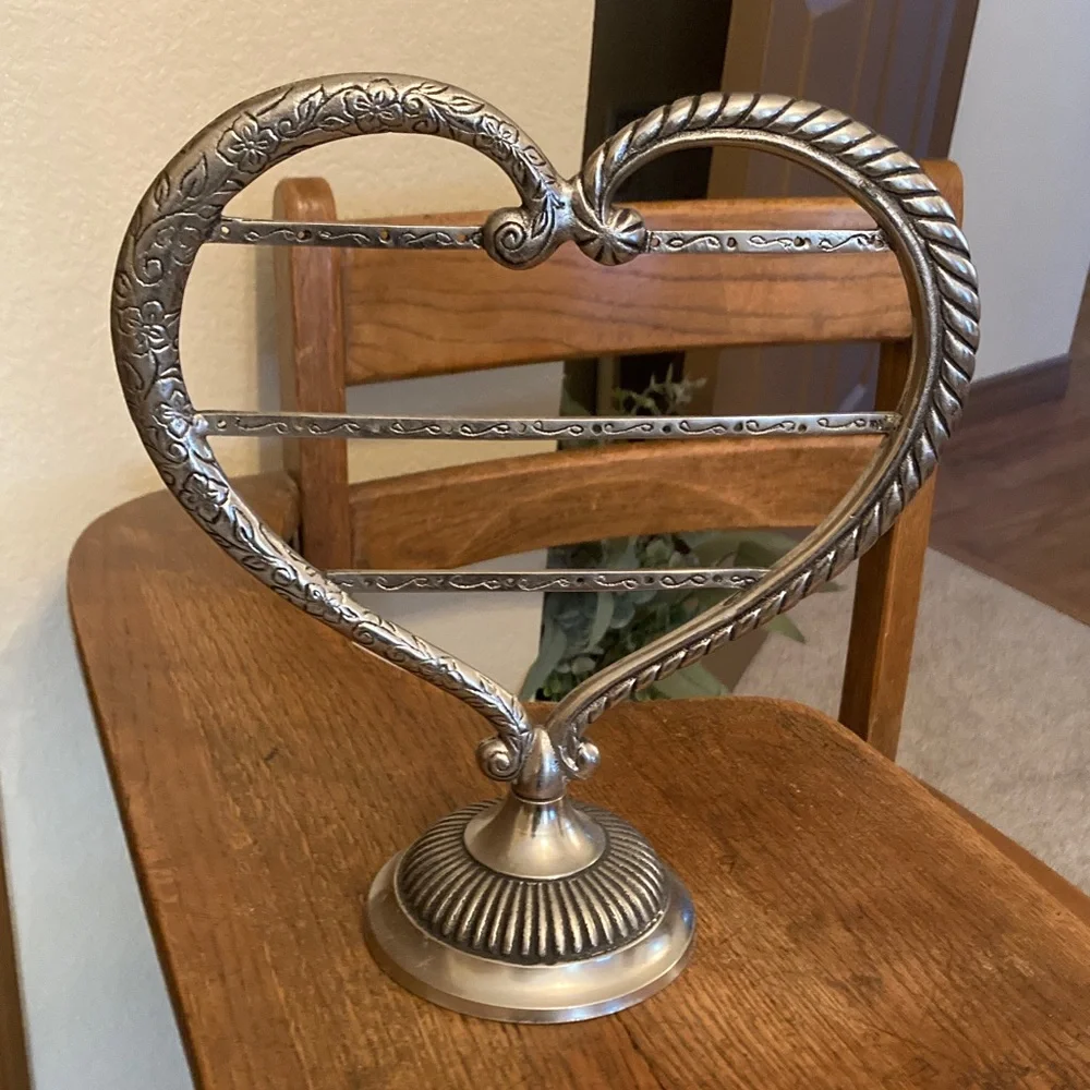 Earring Display Stand Heart